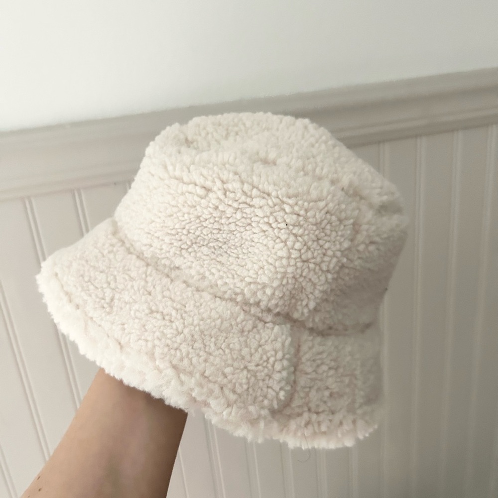 ⭐️ NEW Abercrombie & Fitch Textured Fleece Bucket Hat Natural Ivory - Picture 3 of 5